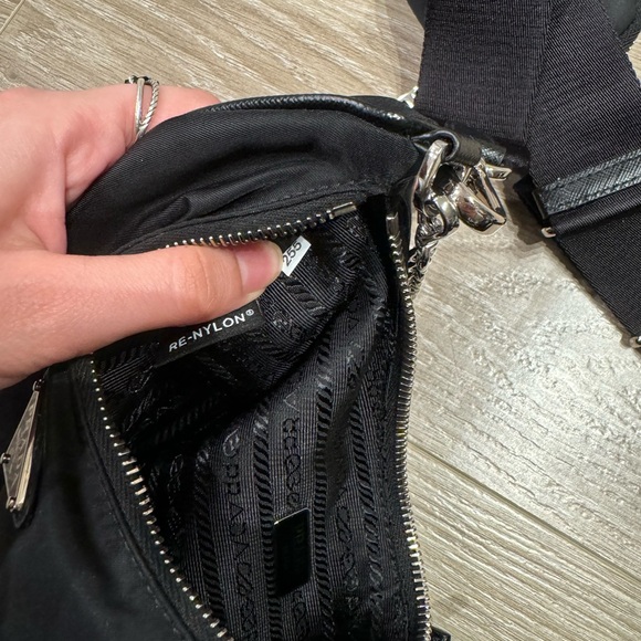 Prada Re-edition Bag - Picture 12 of 16